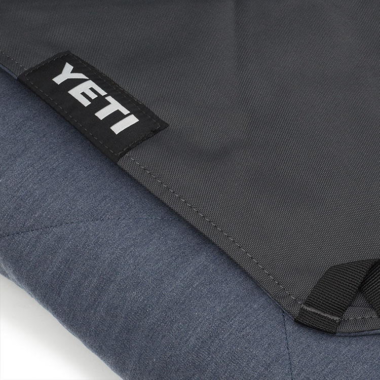 Yeti Lowlands Blanket